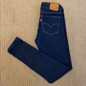 EUC Levi 711 Skinny Dark Wash Size 24 Short